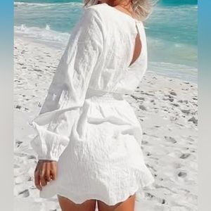 White long sleeve dress
